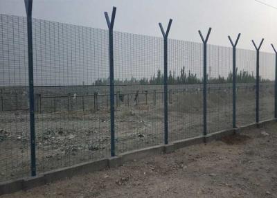 China Small Opening Electric Galvanized 358 Mesh Fencing Y Arm Post for sale