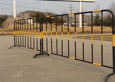 China Largamente barreiras pedestres retráteis das barreiras do controle de multidão do metal de 2500m à venda