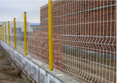 China OHSAS 4.5mm Security Steel Fence Square Post V Mesh Wire Fence for sale
