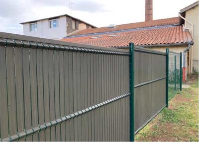 China Galvanized 5.5mm V Mesh Security Fencing 75mm*150mm Opening Size for sale