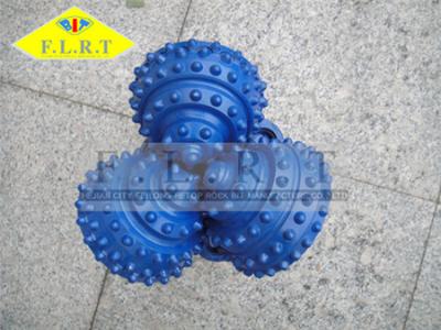 Chine Couleur tricône de bleu du peu de roche d'insertion conique IADC 635 avec le roulement à rouleaux scellé à vendre