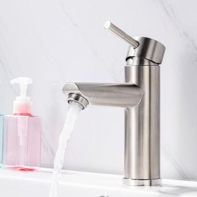 China Customized Logo Silver SUS304 Stainless Steel Faucet Easy To Install for sale