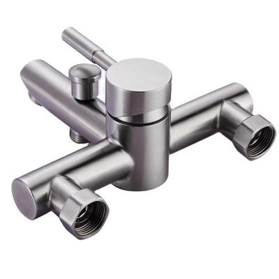 China Wear Resistant Acid Resistant Stainless Steel Bath Faucet Polishing for sale