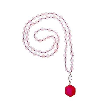 中国 ピンクのDruzyの吊り下げ式の円形の神秘的な人魚ガラスは女性の女の子のためのネックレス8mmに玉を付けた 販売のため