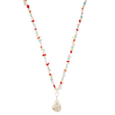 Chine Collier à chaînes perlé fait main de ressort avec les perles en pierre multicolores Shell Pendant à vendre