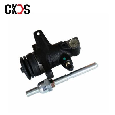 Chine CLUTCH MASTER CYLINDER for ISUZU 8-98040-043-1 Replacement Kit Japanese Diesel Light Duty Truck Transmission Spare Parts à vendre