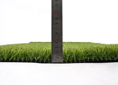 China Césped artificial ancho de la hierba del sintético los 5m para el patio 6600 Dtex en venta
