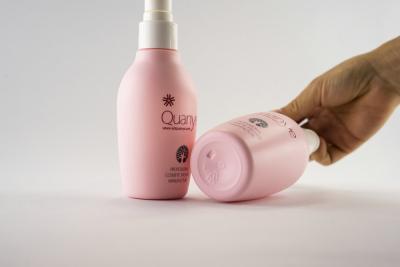Cina Bottiglie cosmetiche della lozione di colore rosa/piccoli contenitori svegli della lozione del corpo in vendita