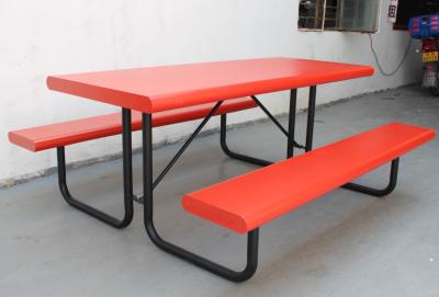 China Mesas de picnic comerciales de acero perforado, mesa al aire libre con agujero para sombrillas OEM en venta