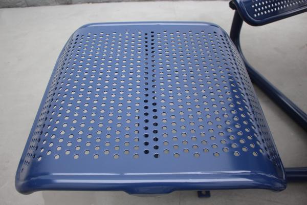 Quality Outdoor Steel Round Picnic Tables And Chairs For Commercial Restaurant for sale