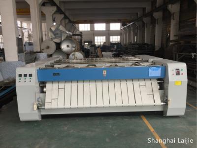 China Lavanderia elétrica Flatwork Ironer do aquecimento, máquina passando do rolo comercial das folhas de cama à venda