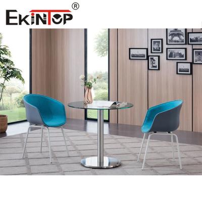 China Modern Office Conference Table Glass Desktop For Meeting Training for sale