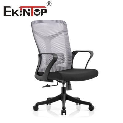 Chine Siège ergonomique noir de maille de chaise d'Ekintop, mi chaise tournante de bureau de dos de maille à vendre