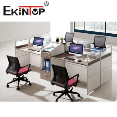 China 2 / fabricante modular 4/6 de los muebles de oficinas del escritorio del puesto de trabajo de la oficina de Seater en venta