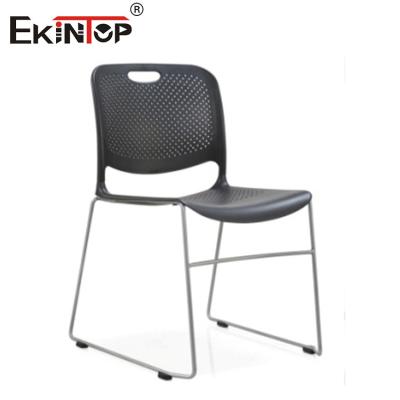 China Cuadro de metal silla de oficina de apilamiento de plástico personal de formación de visitantes silla de invitados en venta