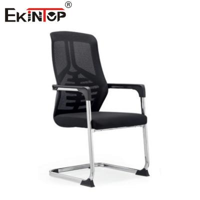 China Moderne meubelketen kantoorstoel met armleuningen en gebogen rugleuning Te koop
