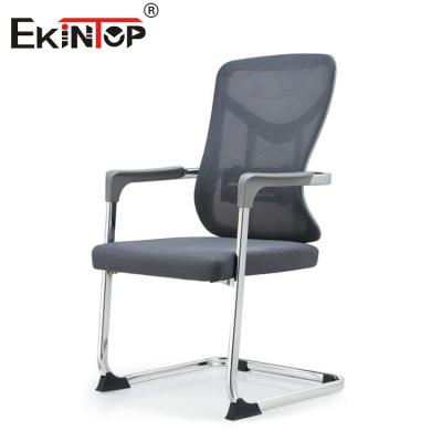 China Cadeira de escritório de estilo empresarial fácil de limpar e respirável com apoios de braço à venda