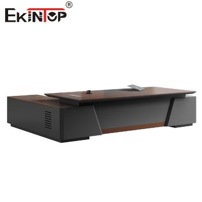 China Modern Wooden Office Desk Design For CEO Boss Executive Office Furniture Te koop