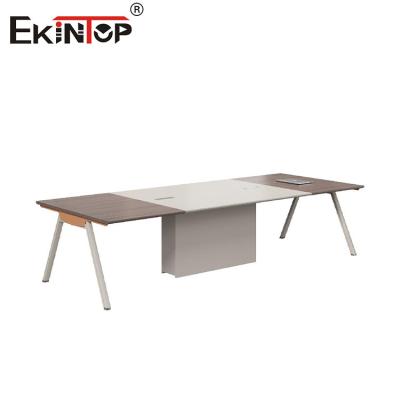 中国 モダンスタイルの会議テーブル,金属の脚と木材 販売のため