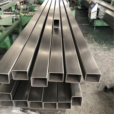 China El cinc cubrió caliente de acero rectangular galvanizada del tubo ASTM Q235 Z30g sumergido en venta