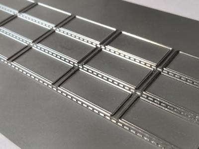 China Troquel flexible plano para la impresión de etiquetas de corte de superficie plana Etiqueta autoadhesiva sensible a la presión en venta