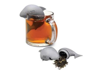 中国 イルカのシリコーンの緩い葉の茶Infuserのこし器20gの動物の茶Infusers 販売のため