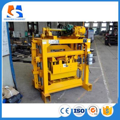 China QTJ4-40 diesel Hollow Block Making Machine engine concrete brick à venda