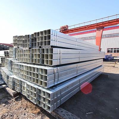 China Q345 ASTM A53B 2 Inch 15mm Mild Steel Square Tubes Oil Surface for sale