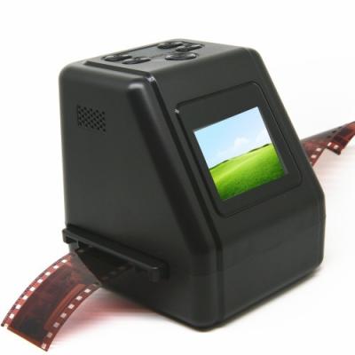 China Varredores da corrediça de filme do foco fixo 35mm com exposição de TFT LCD de 2,4 polegadas à venda