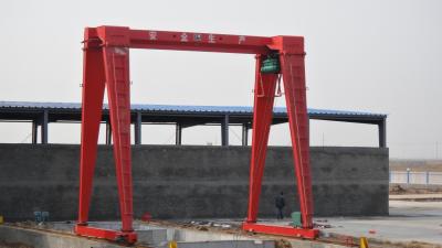 China Schneider Electrical Parts and Mechanical Built In Brake Single Girder Gantry Crane Q235 Steel Material for sale