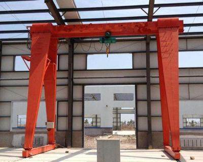 Chine Outdoor Steel Heavy Duty Double Gantry Crane 5 - 50t With Electric Hoist à vendre