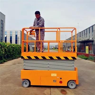 China Efficient And Versatile Hydraulic Scissor Lift Platform 500kg 1000kg Mobile Lift Table à venda