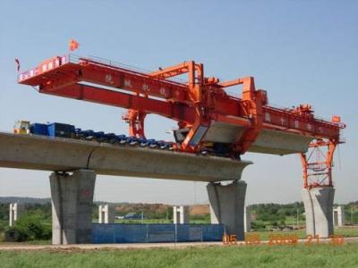 China 200 Ton Highway Bridge Erecting Machine modificaron 240 para requisitos particulares Ton Launching Gantry Crane en venta