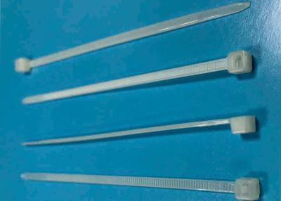 China As cintas plásticas de nylon não Releasable, fecho de correr industrial amarram a resistência à tração 8kg à venda