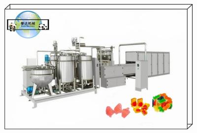 China Línea de producción de gomos 3D de jalea de frutas suave Máquina de producción de caramelos VC 600 kg/h en venta