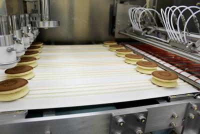 中国 PD800 Top Sandwich Pancake Production Line Sandwich Pancake Processing Line Pancake Making Machine Equipment Machinery 販売のため