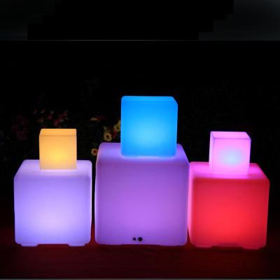 China 40cm Outdoor LED Cube Light Stools Rechargeable Wireless For Events for sale