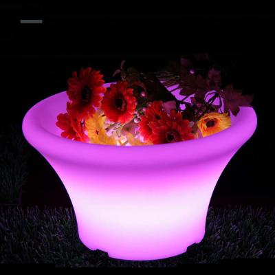 China PE Plastic 16 Colors Changing Christmas Decor LED Light Flower Pot Remote Control Multifunctional for sale