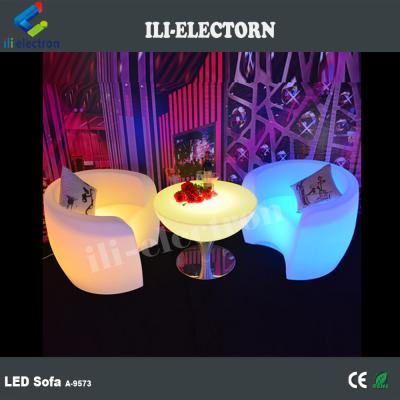 China Muebles LED de plástico PE para uso comercial, Sofá de salón LED iluminado en venta
