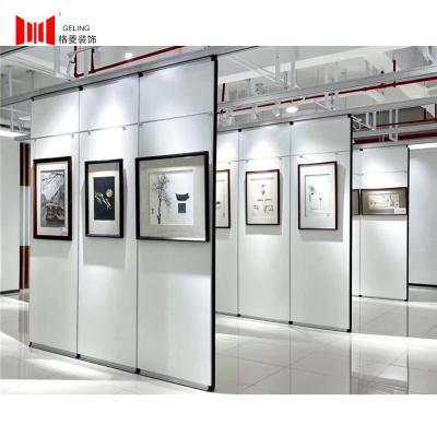 China 36db Soundproof Fabric Surface Wooden Partition Wall For Gallery ODM for sale