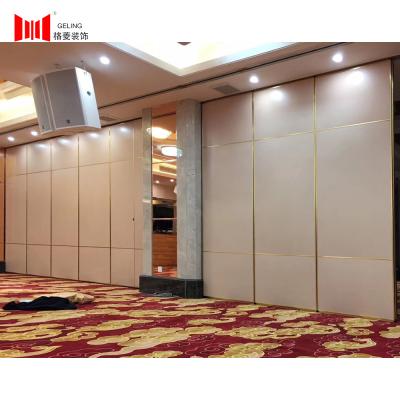 China 50dB 65mm Board Foldable Wood Partition Wall Aluminum Frame for sale