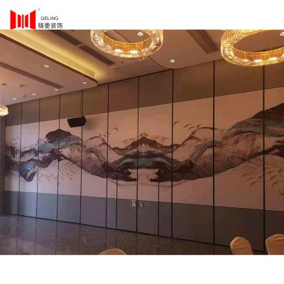 China 80mm Full Wall Room Dividers Sliding Folding Partition With Pattern for sale