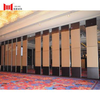 China Movable Office Acoustic Folding Partition Walls 55db Sound Insulation for sale