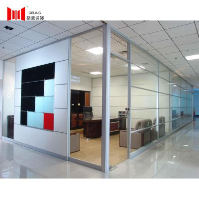 中国 オフィスODMのための80mmのガラスおよび木製の取りはずし可能な隔壁 販売のため