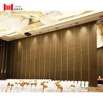 China 12m High Wooden Surface Soundproof Folding Wall For Exhibition Center for sale