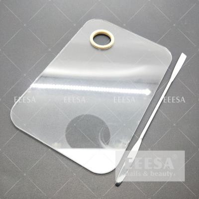 China Clear Plastic Gel Polish Mixing Palette and Spatula Nail Art Tool Set for sale
