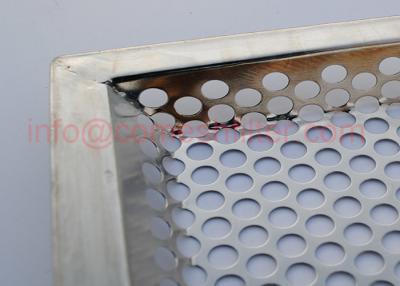 China 18x26 Inch Wire Mesh Tray Oven Baking Pan Tray Perforated Big Size for sale