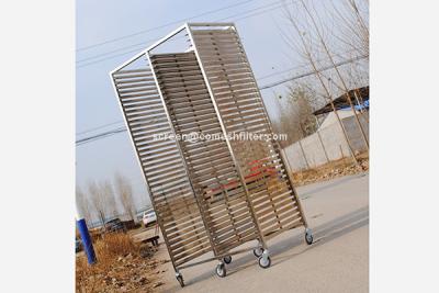 China Ss201 304 1.5mm Tray Rack Trolley With Casters for sale