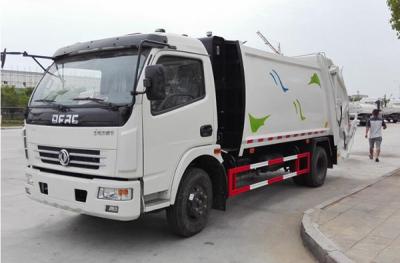 Chine Camion à ordures de chargement et de décharge d'individu du camion 120Hp de compacteur de déchets de Dongfeng 4*2 à vendre