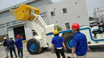 China Deutz BF6L912W 6000kgs Payload 3m3 Underground Mining Truck for sale